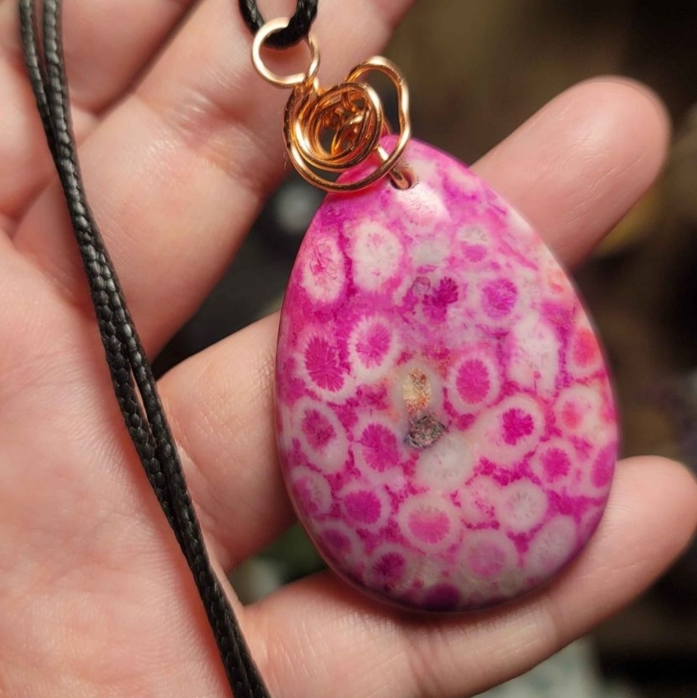 Peach Nipomo Coral Fossil with Rose bud Wire Work